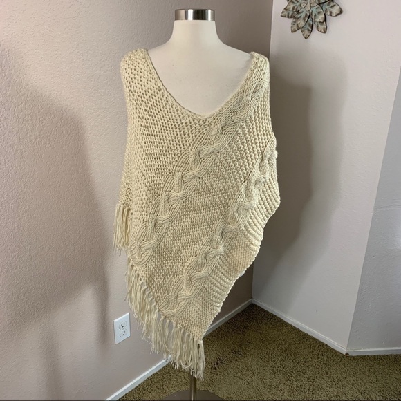 White House Black Market Poncho Shawl One Size - Picture 3 of 11